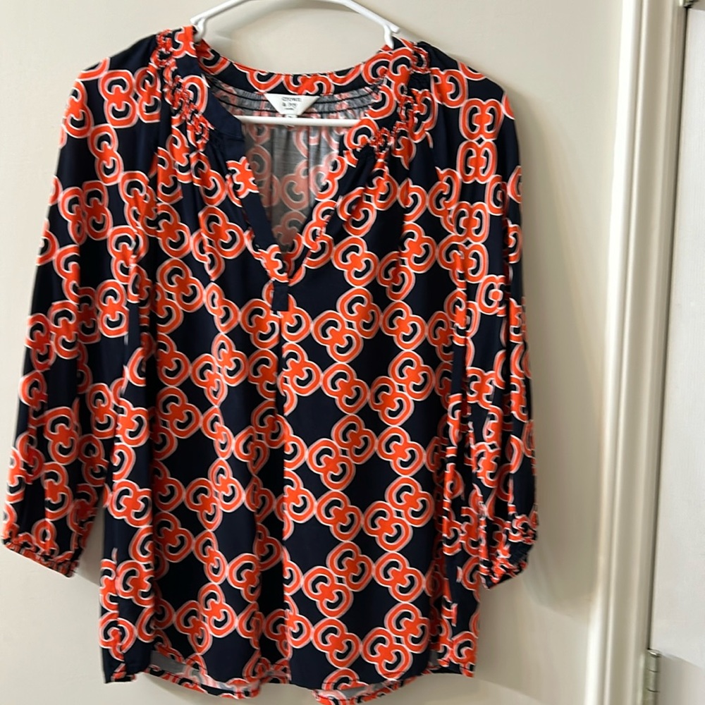 Crown & ivy Navy and Tangerine Top🧡